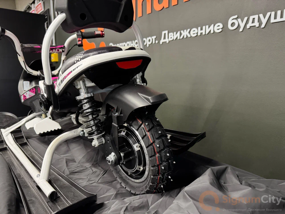Электроснегокат Snow Razor Moto (черно-розовый) Электроснегокат Snow Razor Moto (черно-розовый)